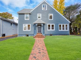 15 Shepherd Street, Rockville Centre, NY 11570