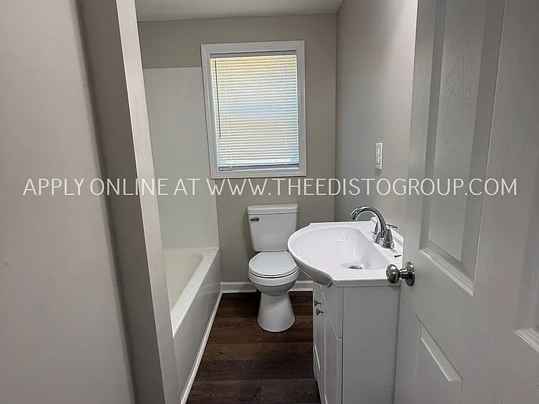 1200 Hudson Rd — Photo 13