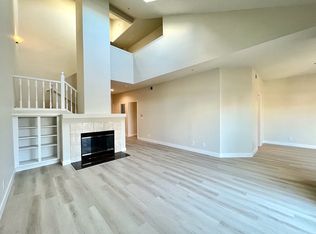 20 Binnacle Ln, Foster City, CA 94404