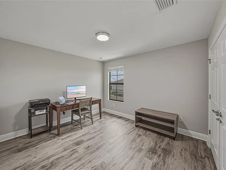 14633 Red Castle Ave — Photo 52