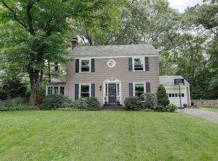 24 Humphreys Rd, Barrington, RI 02806