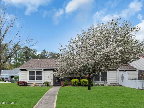 684A Friar Court, Manchester, NJ 08759