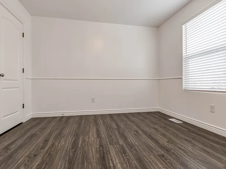 33 N Cameron St — Photo 16