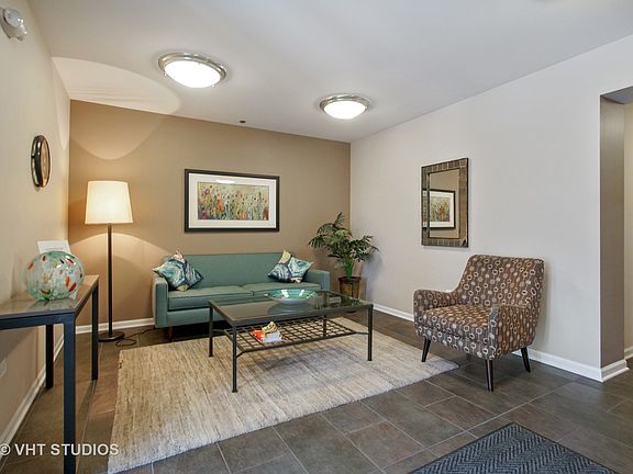 2nd image of 135 S York St Unit 308