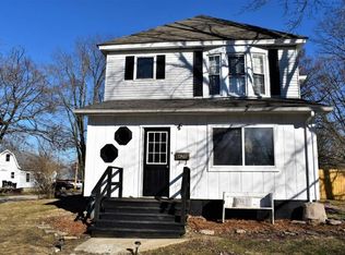 428 N Monroe St, Pittsfield, IL 62363