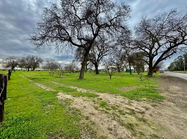4398 Lincoln Rd, Yuba City, CA 95993