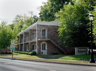 502-572 Lincoln Ave #2B-1BA, Dundee, IL 60118