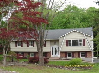 23 Glenda Dr, West Milford, NJ 07480