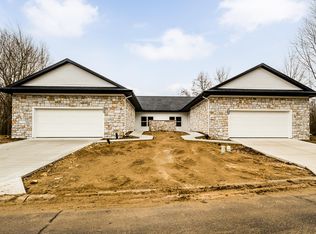 726 Violet Way, Saint Joseph, MI 49085