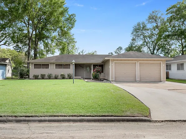 4675 Fieldwood Ln, Beaumont, TX 77706