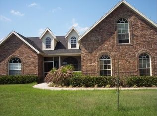 2902 Mayday Dr, Plant City, FL 33565
