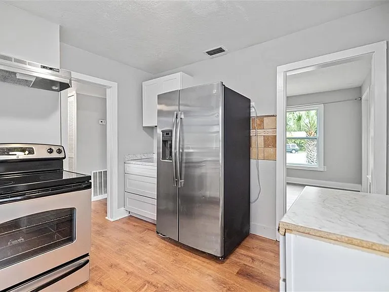 3818 W Euclid Ave — Photo 6