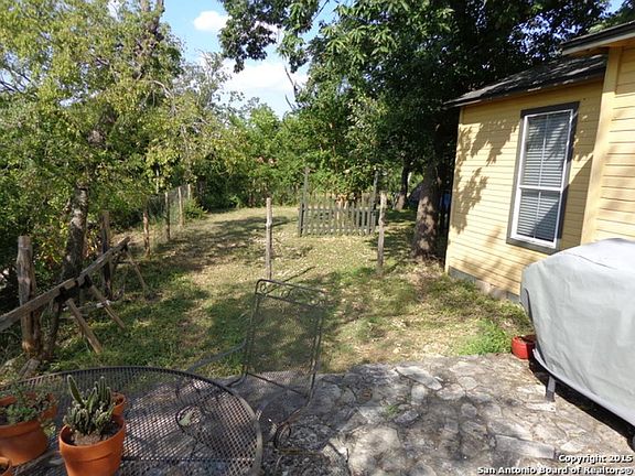 5th image of 111 S Brackenridge