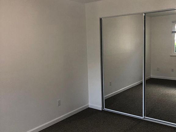 5th image of 408 2nd St NW #3