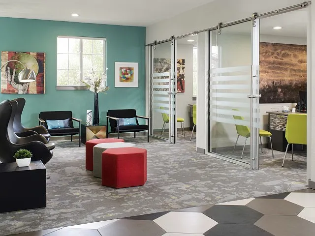 Avia Lowry apartments leasing office.