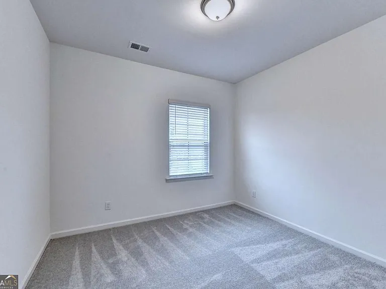 477 Danville Ave — Photo 42