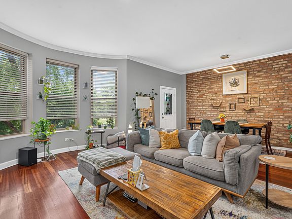 3rd image of 6501 S Kimbark Ave #2S