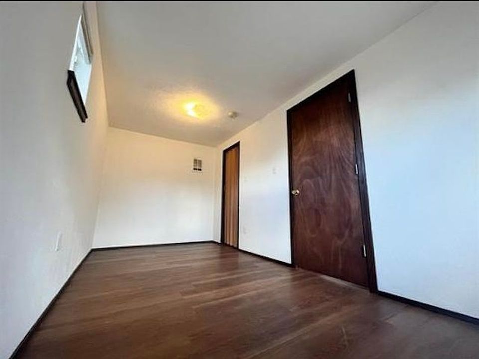 1st image of 1818 1/2 E Mallon Ave