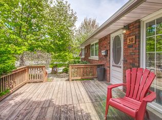 30 McKenzie St, Saint Catharines, ON L2M2N1