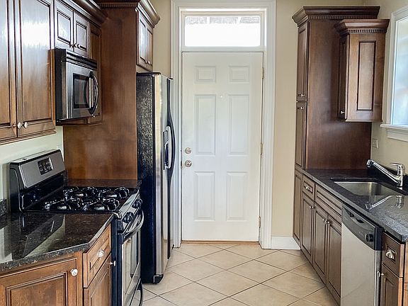 2nd image of 4838 N Paulina #3W