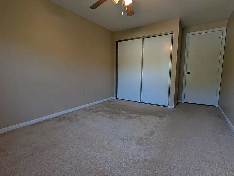 42 Battersea Bridge Ct — Photo 41