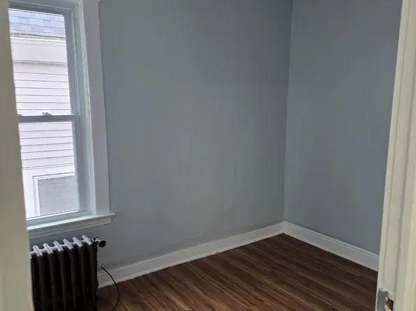 563 Humboldt Pkwy, Buffalo, NY 14208