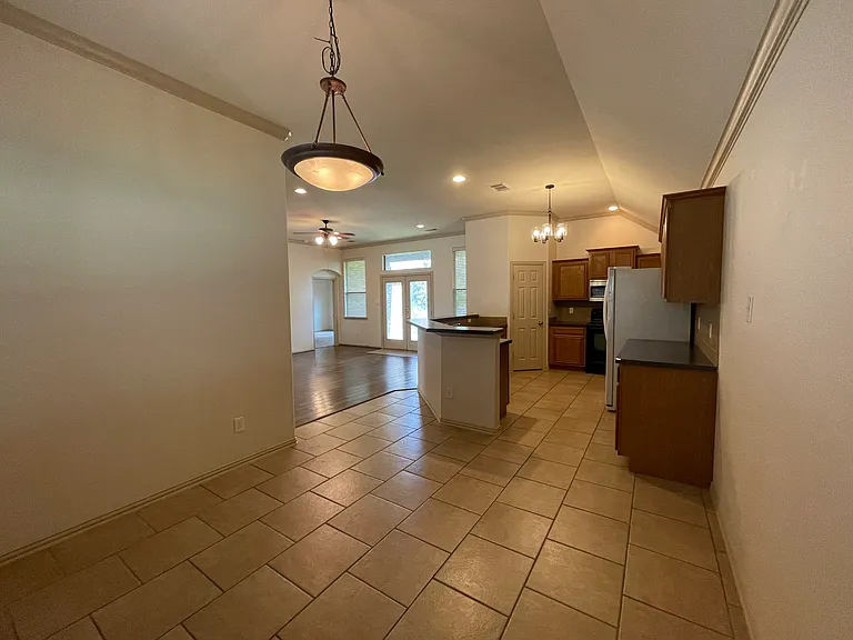 213 Midnight Dr — Photo 11