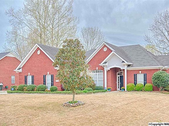 2nd image of 142 Hedgestone Dr
