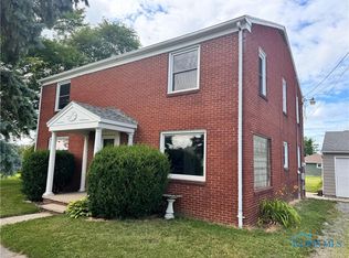 104 W Fountain Grove Dr, Bryan, OH 43506