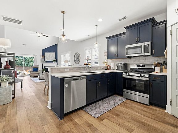 2nd image of 17 Alkanet Way