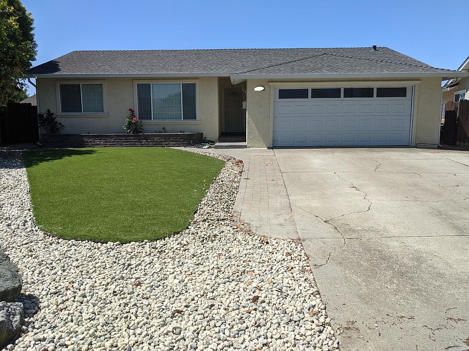 1st image of 2446 Andover Dr