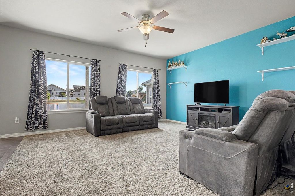 4689 Waltham Dr