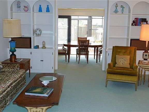 3rd image of 291 Hickory Dr