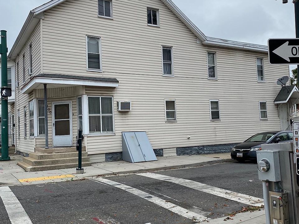 2nd image of 700 W Franklin St #702