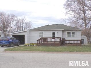 309 SW 2nd St, Aledo, IL 61231