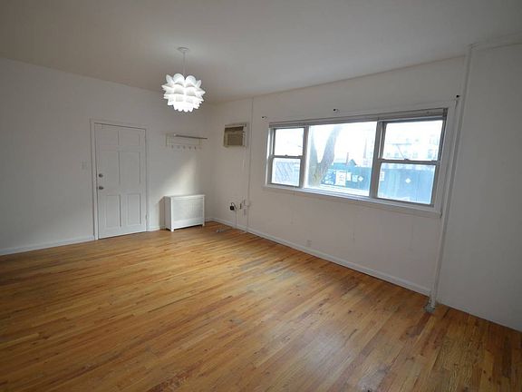 3rd image of 19 Frost St #1