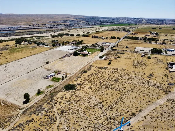 3 Soapmine Rd, Barstow, CA 92311