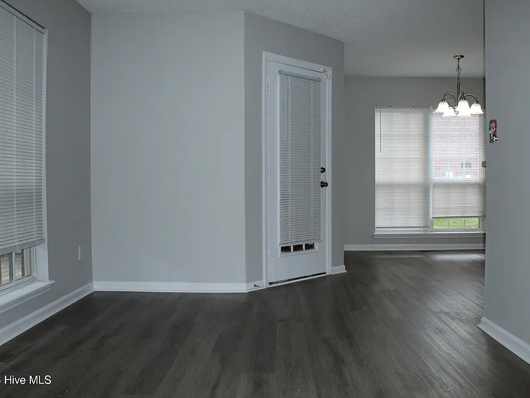 2514 Winterville Dr — Photo 13