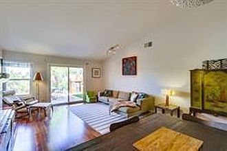 4th image of 4650 Exbury Ct