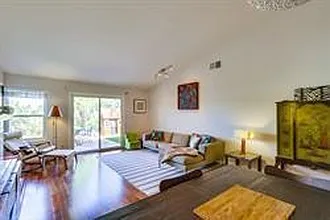 4650 Exbury Ct — Photo 4