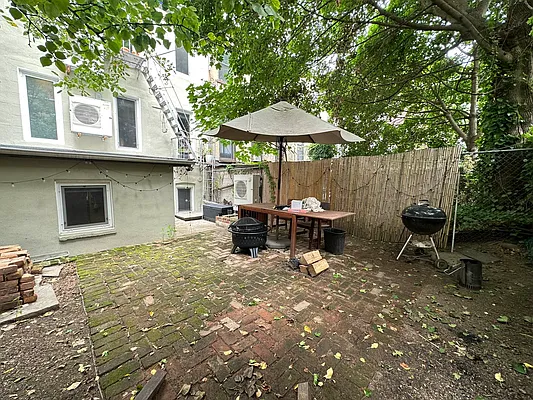 Rented by Brown Harris Stevens | media 22