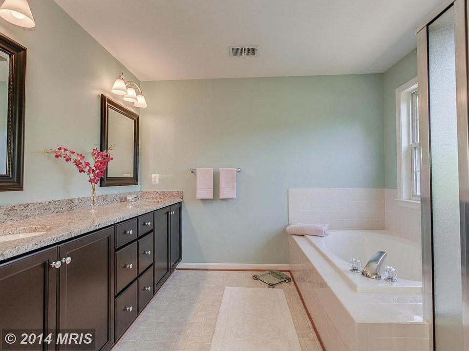 2nd image of 11505 Blue Flame Ct