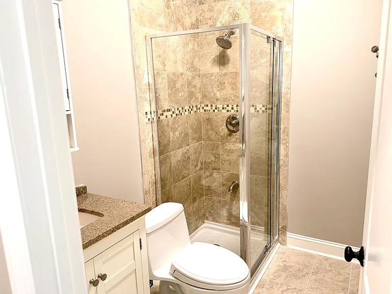 12105 Cameron Dr — Photo 42