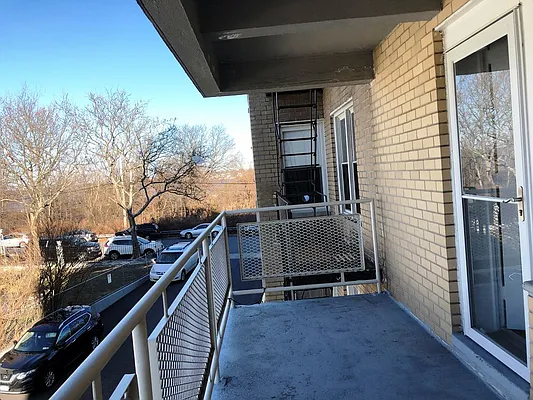 Rented by Prime Realty | media 32