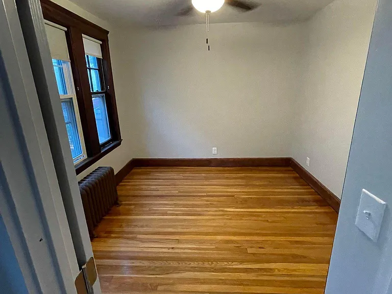 35 Upland Rd — Photo 7