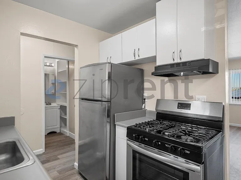 24035 2nd St #204 — Photo 15