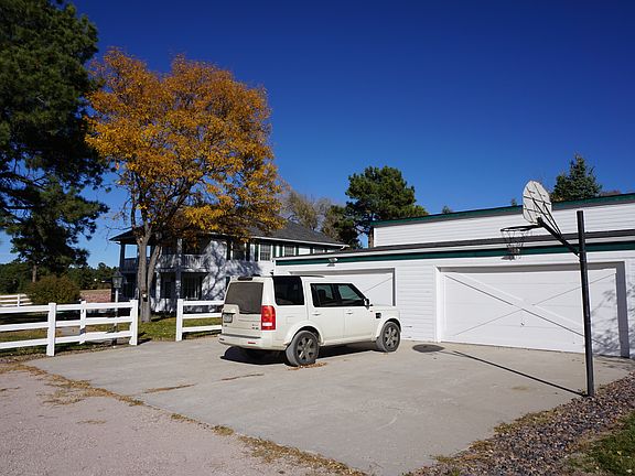 4 Car Detached Garage