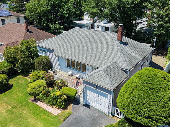 2nd image of 14 Webb Hill Road