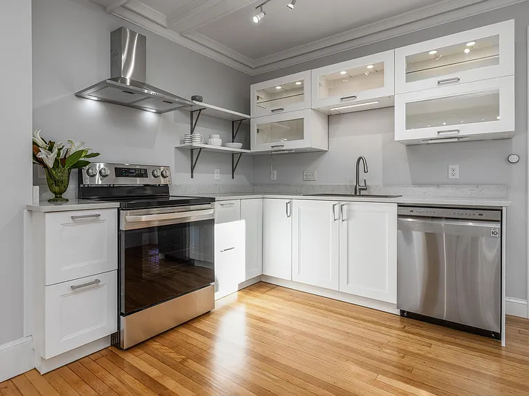 23 Nevens St #2 — Photo 1