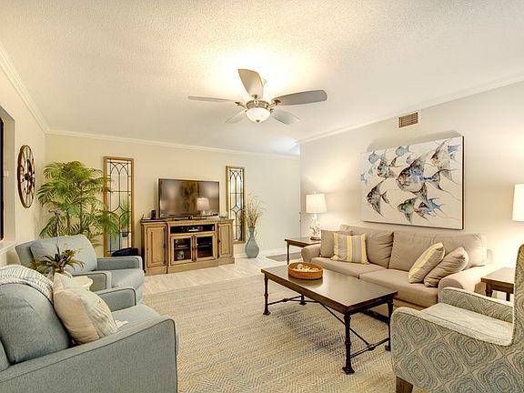 3rd image of 213 Walmar Grv #13C